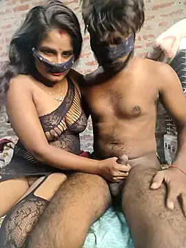 sexy-couple77 online show from 11/02/25, 09:20