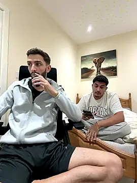 mixedcouplee69 online show from 10/31/25, 06:37