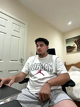 mixedcouplee69 online show from 11/02/25, 06:24