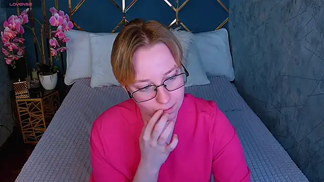 AlexandraGreen online show from 05/30/26, 11:43