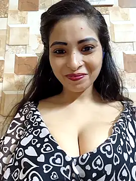 QUEEN-ADITI online show from 09/15/25, 01:44