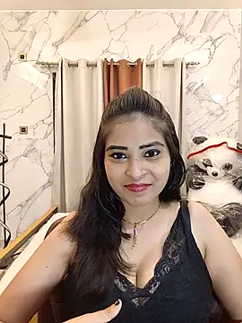 QUEEN-ADITI online show from 03/29/26, 05:47