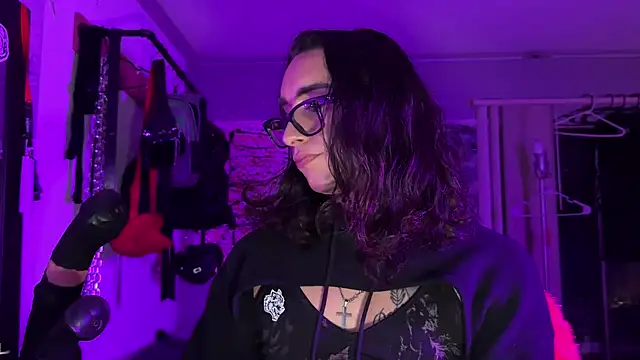 xoFrankie online show from 11/06/25, 03:21