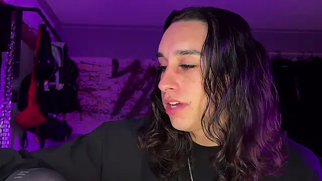 xoFrankie online show from 11/13/25, 03:10