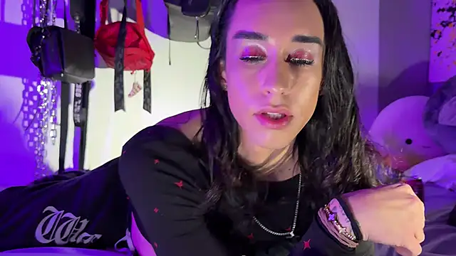 xoFrankie online show from 12/03/25, 02:45