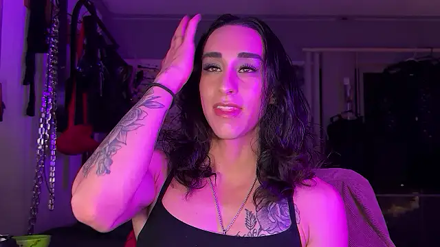 xoFrankie online show from 10/24/25, 04:44