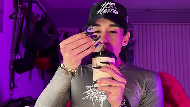 xoFrankie online show from 02/11/26, 06:13