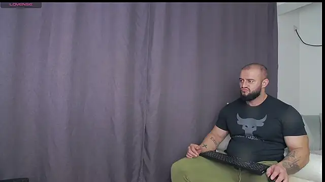 RickyMiami1 online show from 11/18/25, 10:13