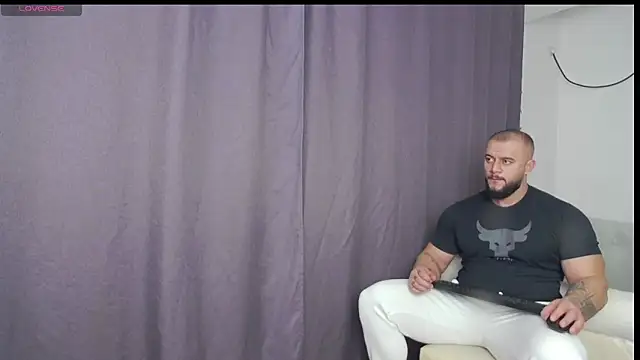 RickyMiami1 online show from 12/18/25, 07:29