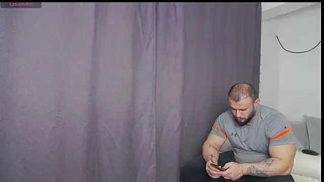 RickyMiami1 online show from 01/07/26, 06:57