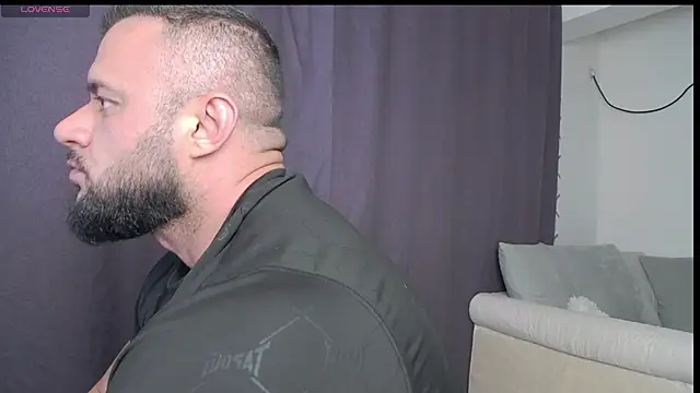 RickyMiami1 online show from 04/28/26, 06:23