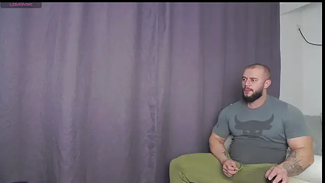 RickyMiami1 online show from 12/02/25, 08:21