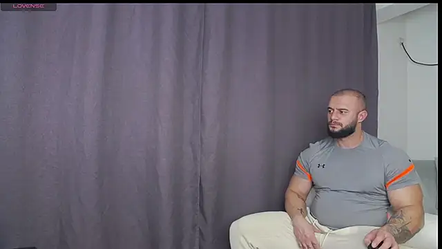 RickyMiami1 online show from 11/17/25, 06:45