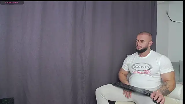 RickyMiami1 online show from 11/13/25, 08:24