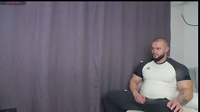 RickyMiami1 online show from 11/28/25, 09:48