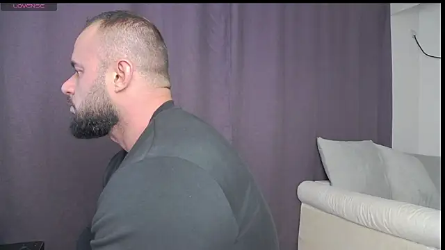 Snapshot of RickyMiami1 chatting on 10/13/25, 06:53 RickyMiami1 online show from 10/13/25, 06:53