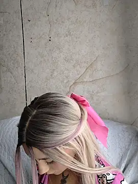 Ella rr online show from 04/12/26, 06:00