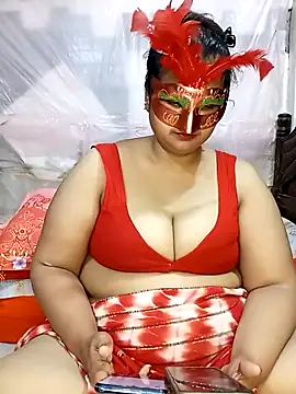 Snapshot of Tanisha-Chy chatting on 09/26/25, 05:31 Tanisha-Chy online show from 09/26/25, 05:31