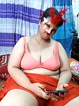 Tanisha-Chy online show from 06/05/26, 06:02