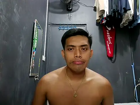 Snapshot of MisterMidnightXXX chatting on 08/02/26, 12:47 MisterMidnightXXX online show from 08/02/26, 12:47