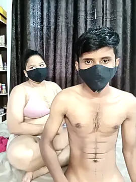 Beautiful couple 70 online show from 10/19/25, 12:08