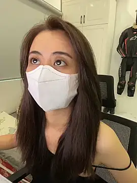 Mochi21 online show from 10/14/25, 04:13