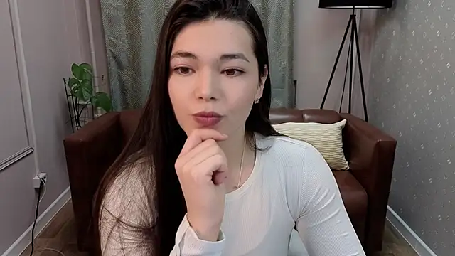 Albi Glow online show from 11/16/25, 04:39