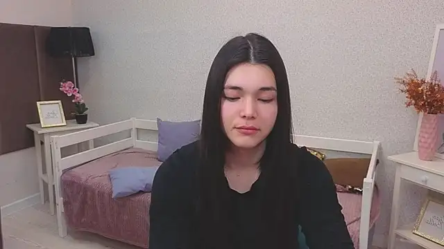 Albi Glow online show from 12/13/25, 08:59