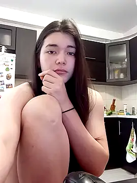 Albi Glow online show from 12/17/25, 10:42