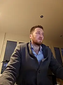 Snapshot of Keviios chatting on 10/14/25, 06:03 Keviios online show from 10/14/25, 06:03