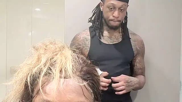 Snapshot of CinnaCakesss chatting on 09/22/25, 10:54 CinnaCakesss online show from 09/22/25, 10:54