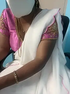 Snapshot of monal_95 chatting on 02/01/26, 08:01 monal 95 online show from 02/01/26, 08:01