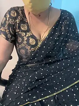 Snapshot of monal_95 chatting on 03/03/26, 02:18 monal 95 online show from 03/03/26, 02:18