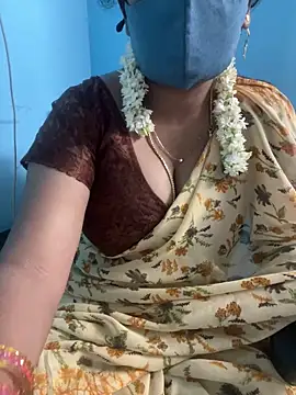 Snapshot of monal_95 chatting on 02/10/26, 02:21 monal 95 online show from 02/10/26, 02:21