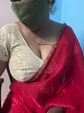 Snapshot of monal_95 chatting on 02/21/26, 01:07 monal 95 online show from 02/21/26, 01:07