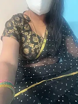 Snapshot of monal_95 chatting on 02/15/26, 09:30 monal 95 online show from 02/15/26, 09:30