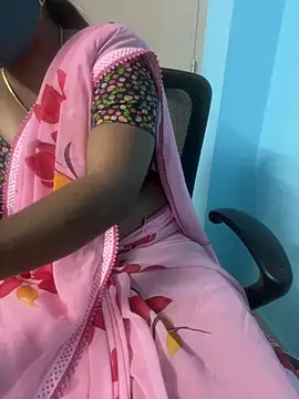 Snapshot of monal_95 chatting on 02/04/26, 02:45 monal 95 online show from 02/04/26, 02:45