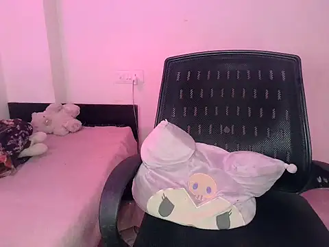 its siya  online show from 04/14/26, 08:36