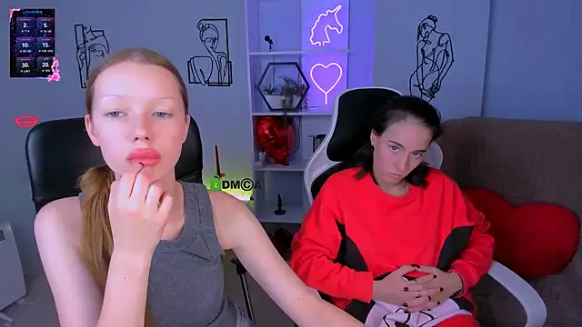 Snapshot of khloebeauty chatting on 10/12/25, 07:04 khloebeauty online show from 10/12/25, 07:04