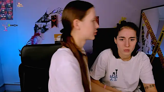 Snapshot of khloebeauty chatting on 11/05/25, 08:12 khloebeauty online show from 11/05/25, 08:12