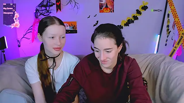 Snapshot of khloebeauty chatting on 10/29/25, 08:19 khloebeauty online show from 10/29/25, 08:19