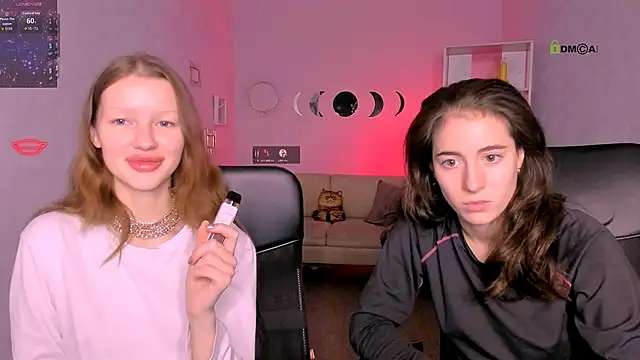 Snapshot of khloebeauty chatting on 11/14/25, 08:12 khloebeauty online show from 11/14/25, 08:12