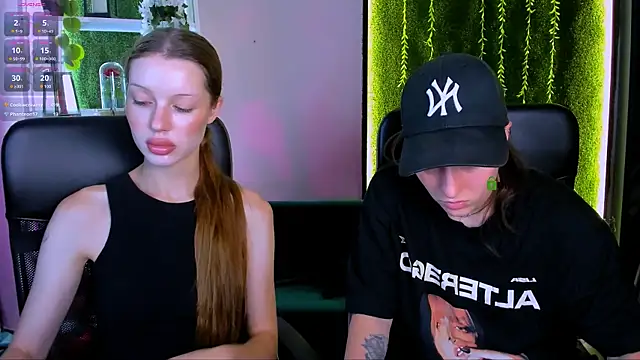Snapshot of khloebeauty chatting on 07/08/26, 12:17 khloebeauty online show from 07/08/26, 12:17