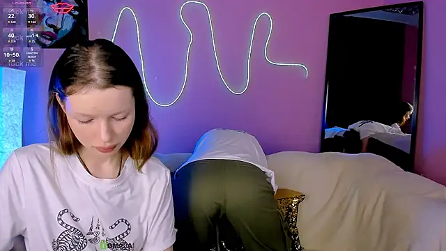 khloebeauty online show from 02/27/26, 08:30