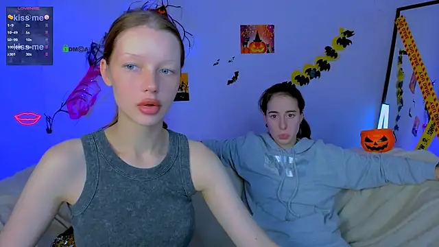 Snapshot of khloebeauty chatting on 10/23/25, 07:34 khloebeauty online show from 10/23/25, 07:34