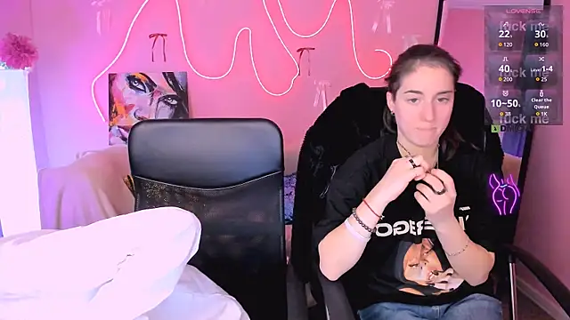 khloebeauty online show from 04/14/26, 07:08