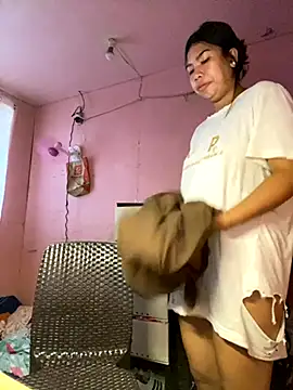 aniya 04 online show from 10/19/25, 11:18