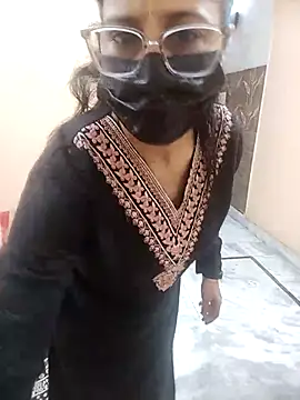 meenu bhabhi547 online show from 02/08/26, 04:32