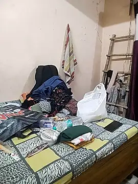 Snapshot of meenu_bhabhi547 chatting on 11/06/25, 04:38 meenu bhabhi547 online show from 11/06/25, 04:38