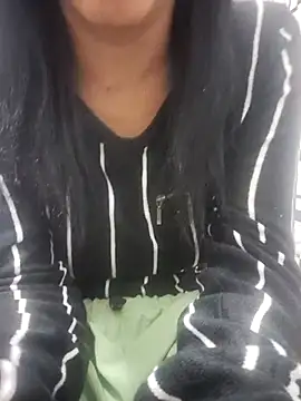 Snapshot of meenu_bhabhi547 chatting on 12/02/25, 03:47 meenu bhabhi547 online show from 12/02/25, 03:47